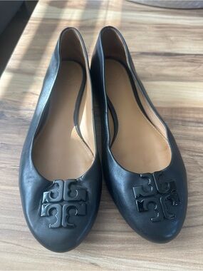 Tory Burch Black Leather Logo Ballet Flats